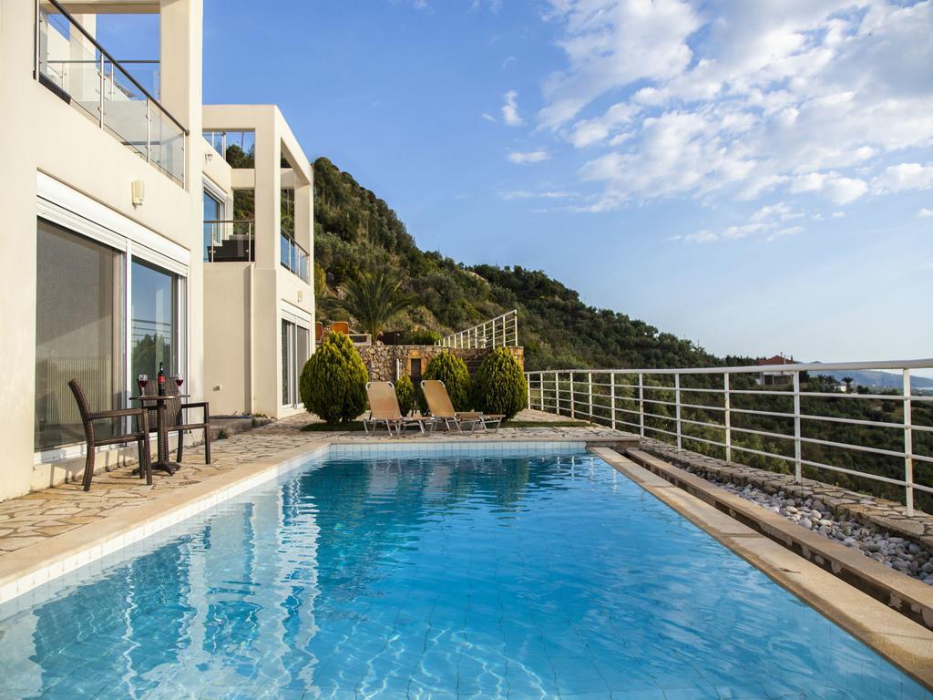 Verga Villas Resort Kalamata Exterior foto